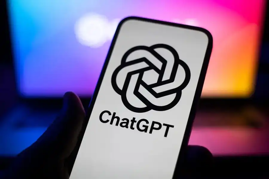 استفاده هم‌زمان از ChatGPT و DALL·E، به شما امکان می‌دهد تا محتوایی منحصربه‌فرد، داستان‌محور و تصویری خلق کنید. 